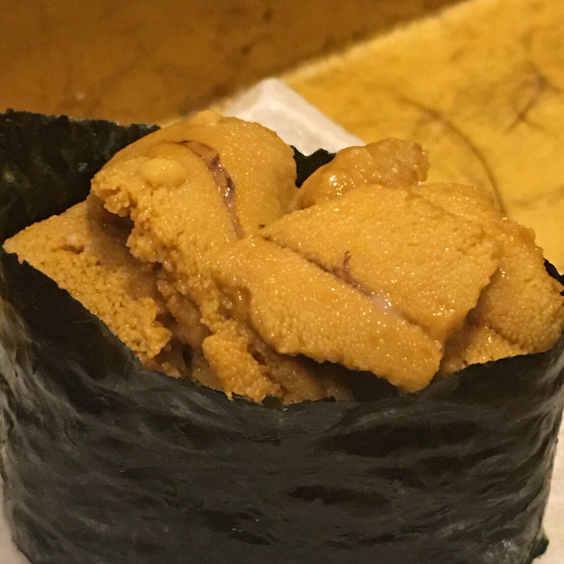 ウニ軍艦(すし泉坂)