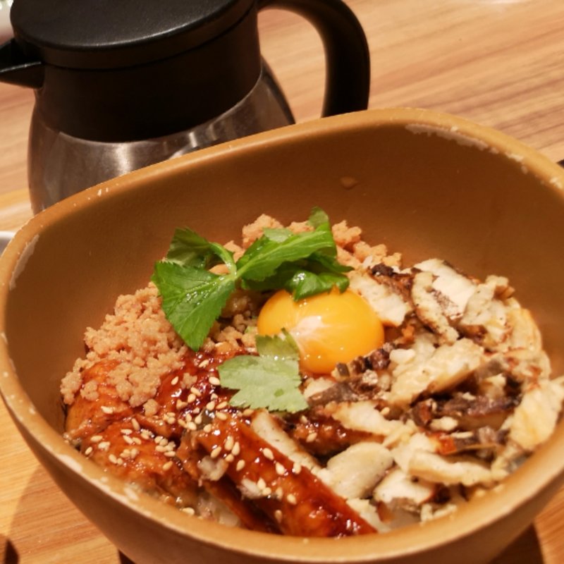 うなぎとハモ　夏の三色おひつごはん(こめらく　二子玉川店)