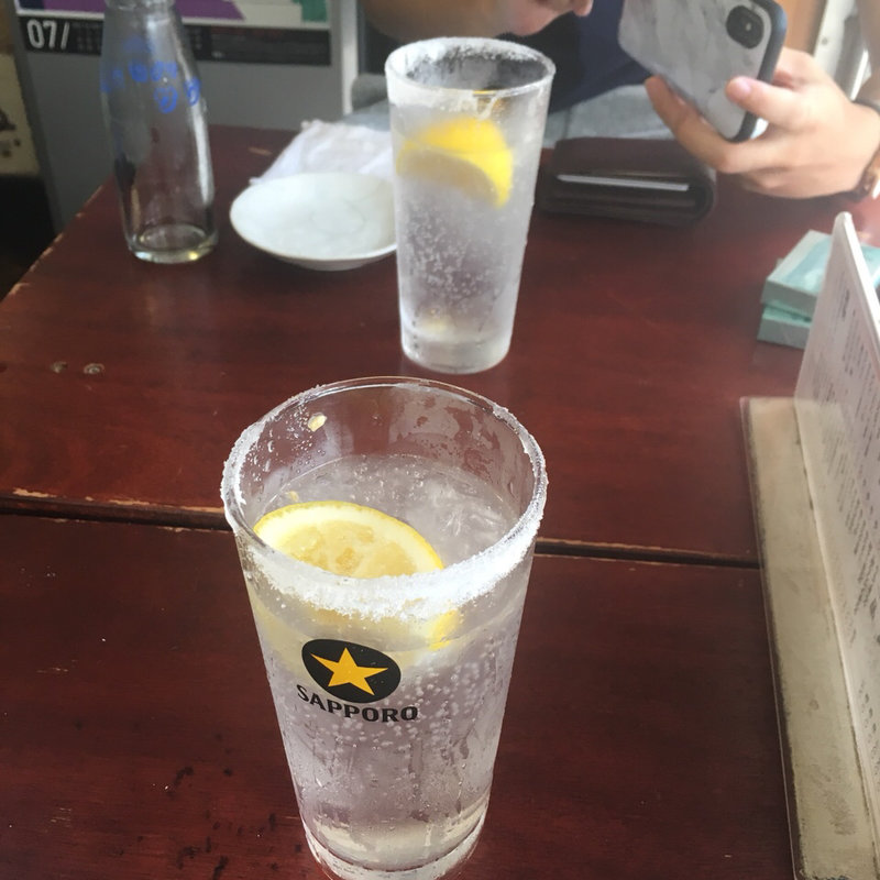 レモンサワー(もつ焼 でん 水道橋店)