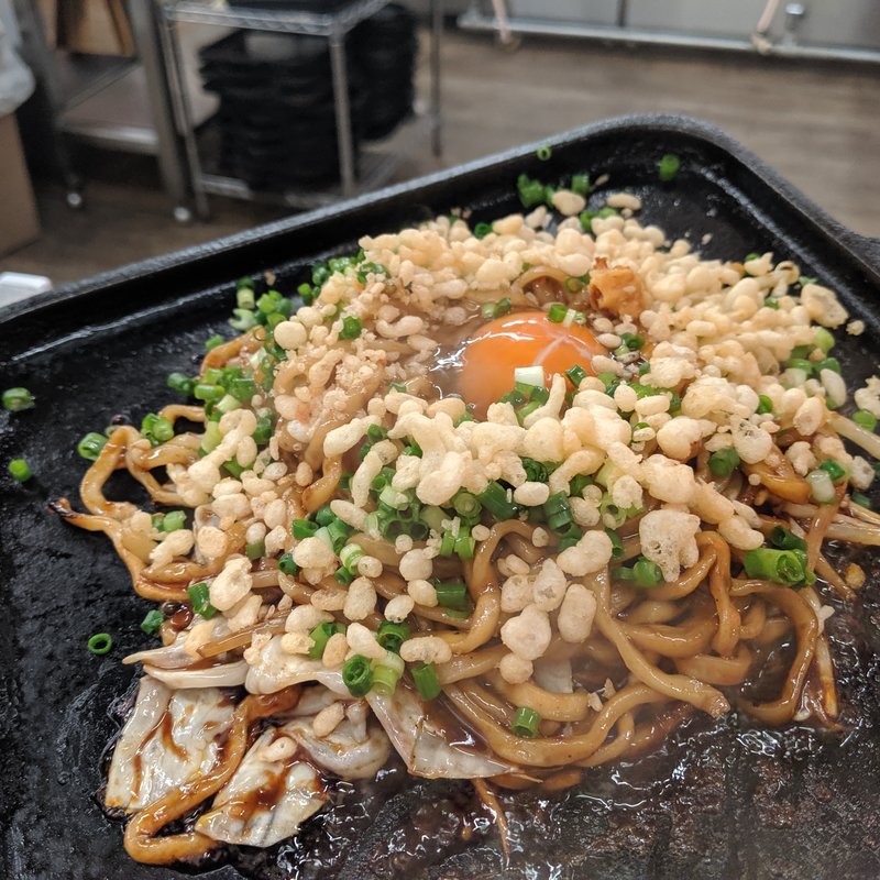 焼きそば(焼肉ホルモン 笠島)