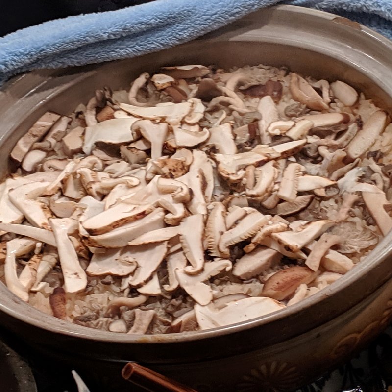 松茸ご飯(小料理バル 虎ノ門 Kanade(かなで))