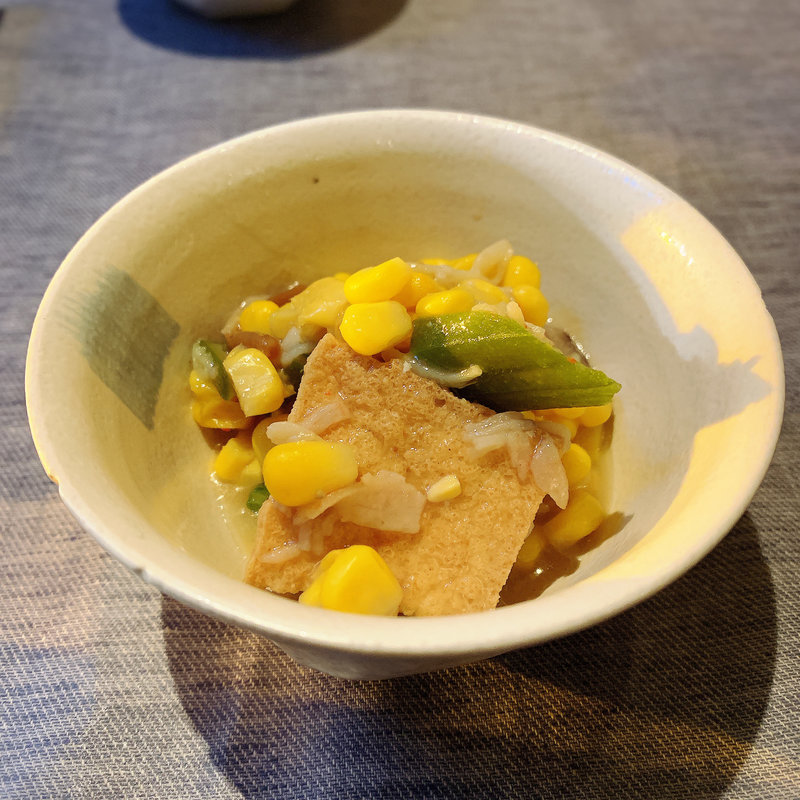 お通し(まど居 （まどい）)