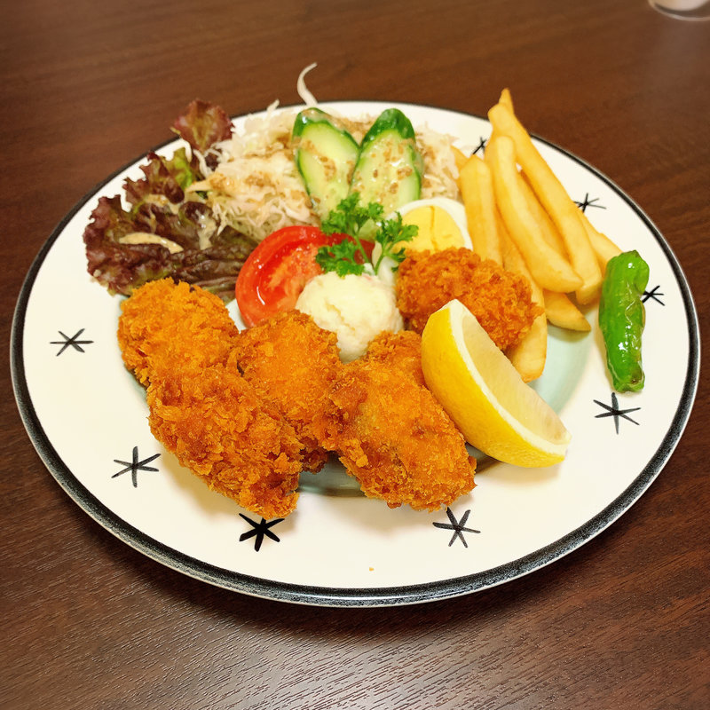 かきフライ（サラダ付）(いな忠 )