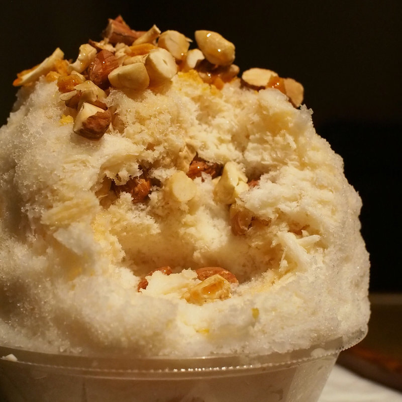 ミックスナッツとキャラメルミルク氷(LOGMAKIJIKA(ログマキジカ))