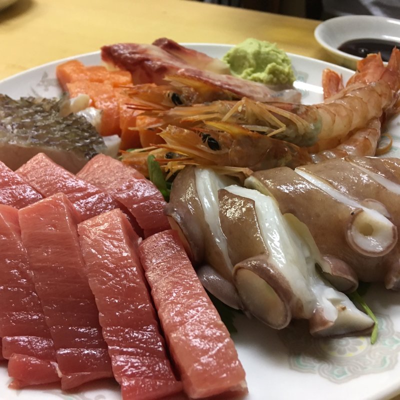 お造りの盛り合わせ(宝家)