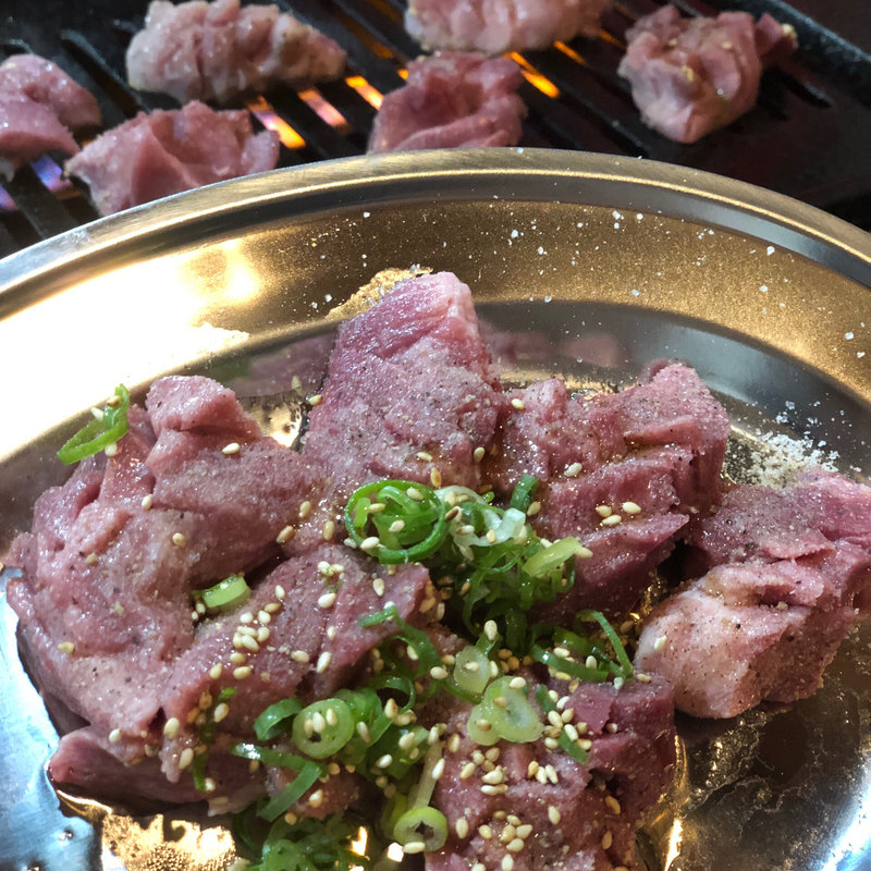 上タン(ブタ専)