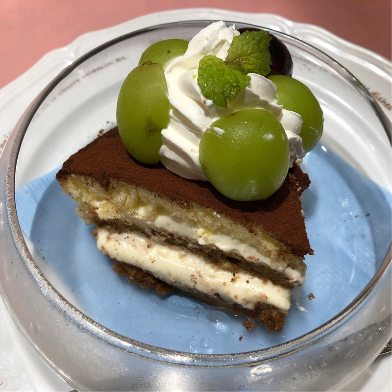 ぶどうのティラミス(RAKERU PAN 北千住マルイ店)