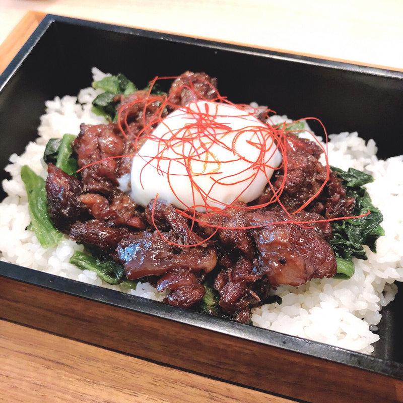 煮込み重(肉とホル。)