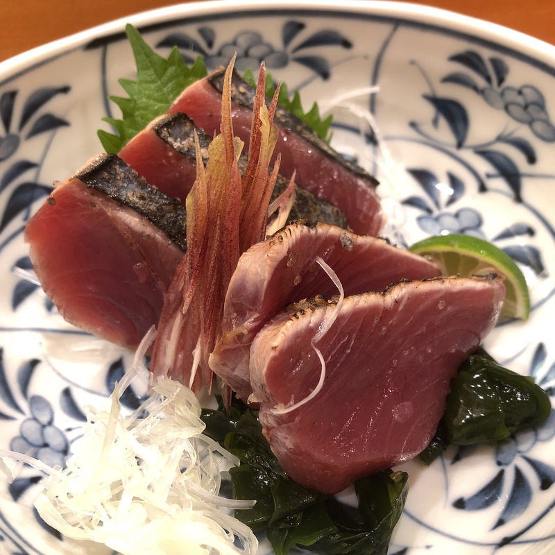 戻り鰹の塩たたき(築地 すし好 神楽坂店 )