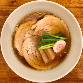 大和肉鶏と会津地鶏のチャーシュー麺（醤油）(浦和 味六屋)