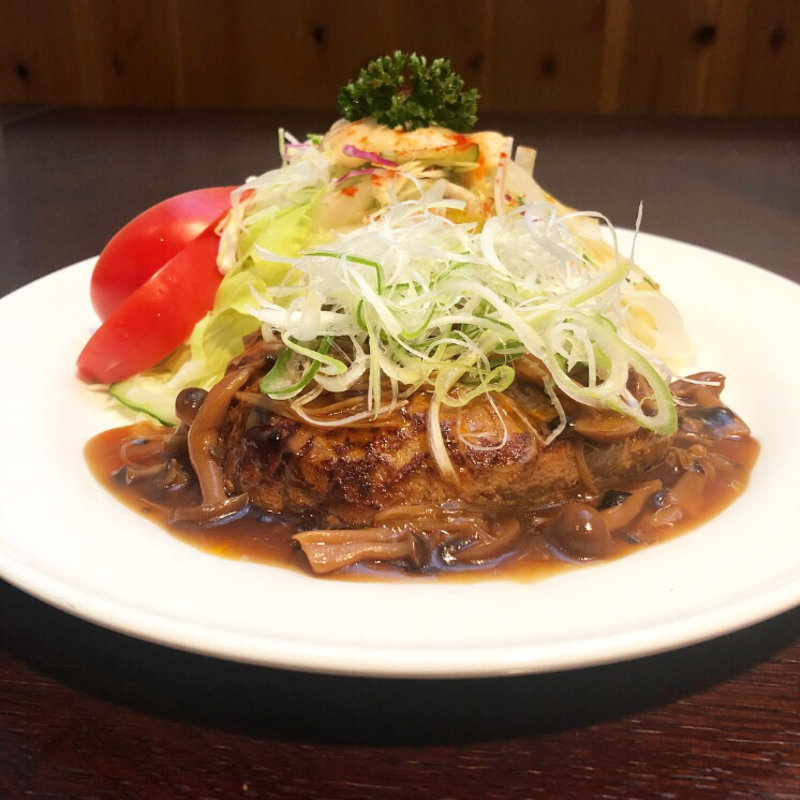 ハンバーグ(サラダの店 サンチョ)