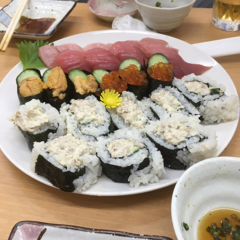 盛り合わせ(マグロで心に花が咲く)