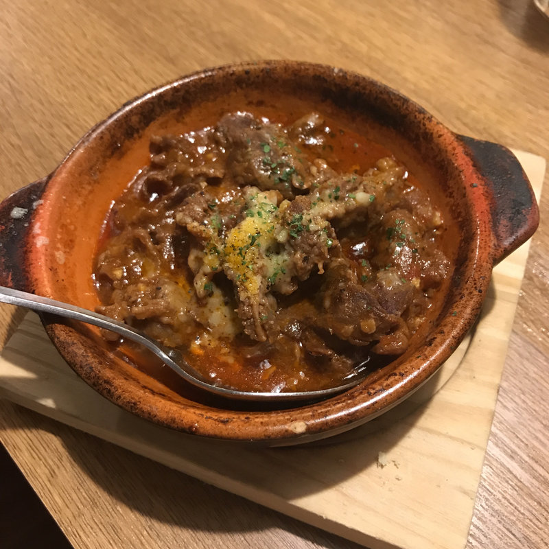 牛スジ肉のトマト煮込み(BOT T I)