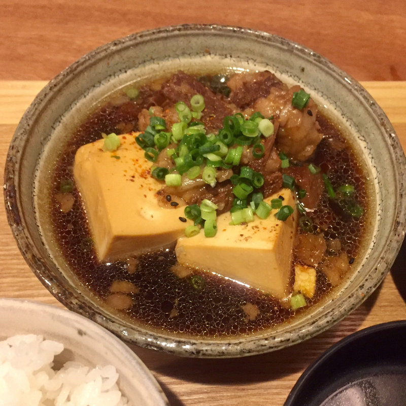 名物 肉豆腐定食(酒場シナトラ東京駅)