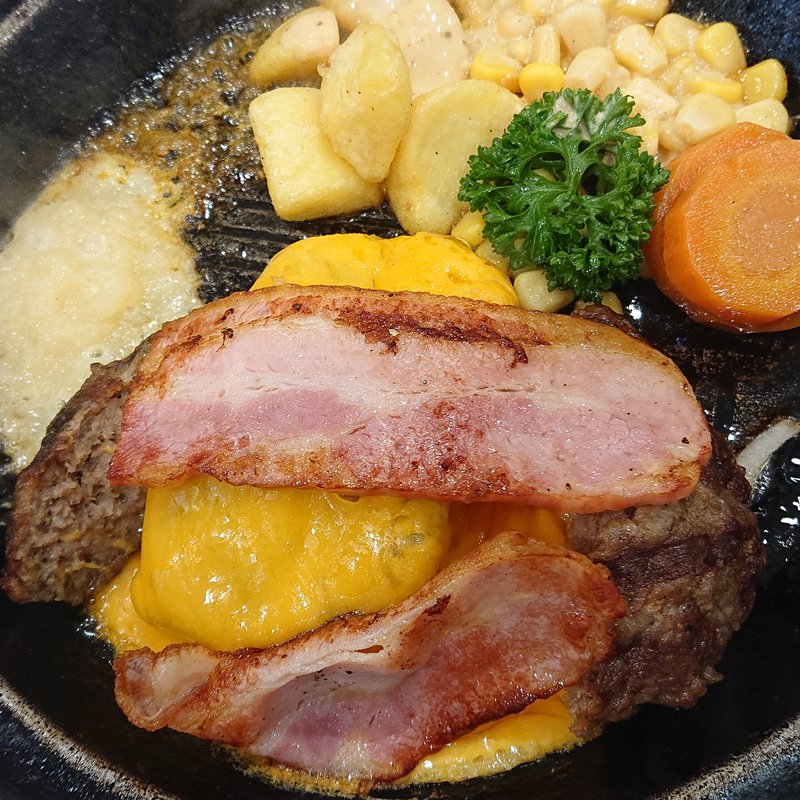 ベーコンチーズハンバーグ(武蔵ハンバーグ グランツリー武蔵小杉店)