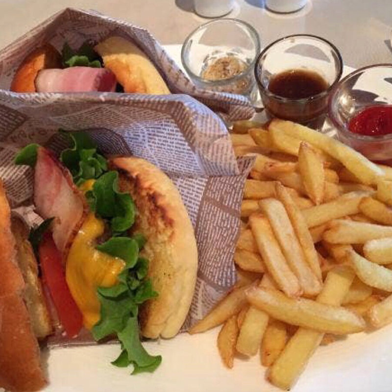 ビーフハンバーガー(グランドキッチン)