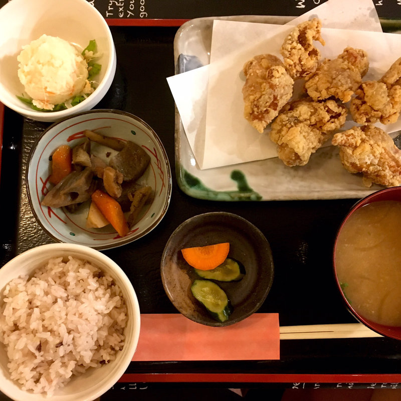 唐揚げ定食(野菜 DINING CAFE 穣)
