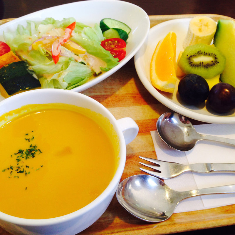 オムライスセット(tres.f.b.c.)