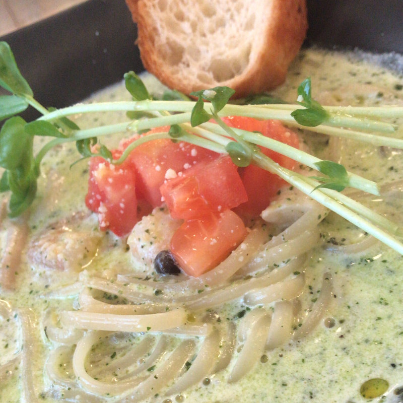 バジル クリームパスタ(カフェトミタ （Cafe Tomita）)