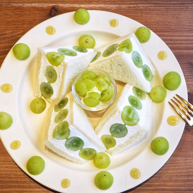 シャインマスカットサンド(momovege )