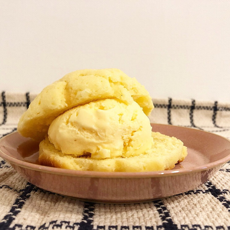 アイスメロンパン(ぱんのちはれ （pan nochi hare）)