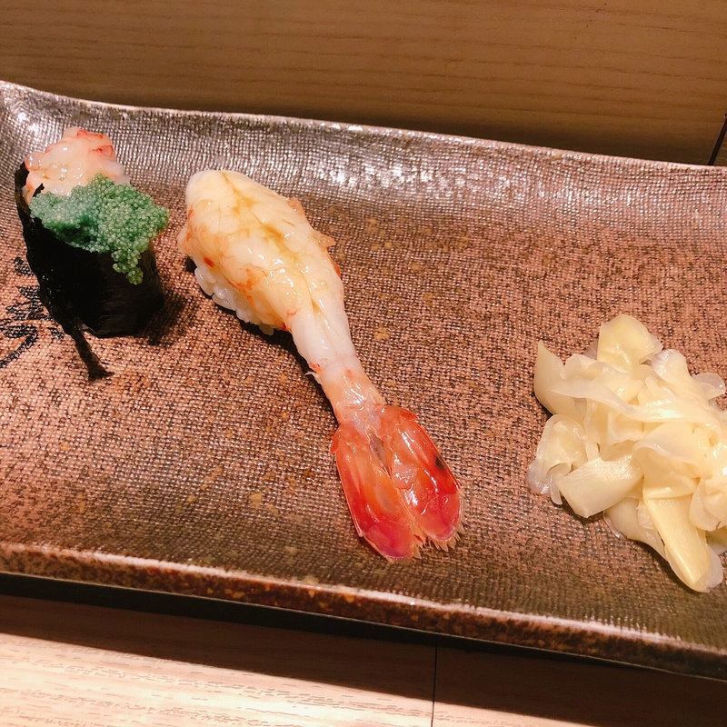 ぼたんえびの握り(おたる政寿司 新宿)