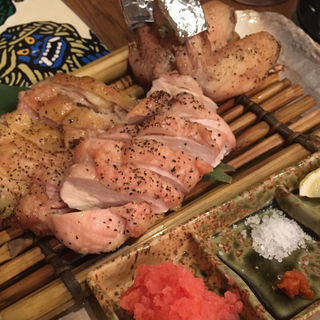 秋田県産 比内地鶏もも胸肉の塩胡椒焼き