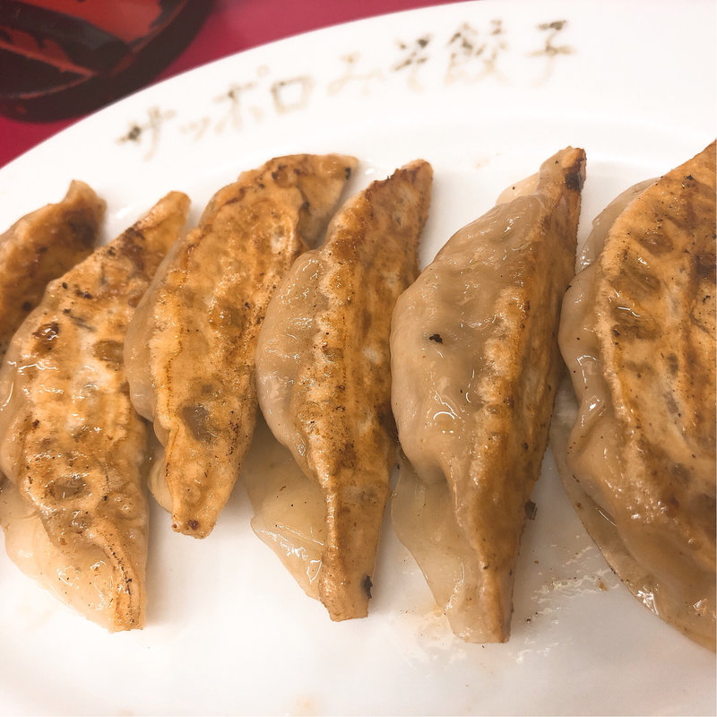 餃子(本場純生ラーメン サッポロ)