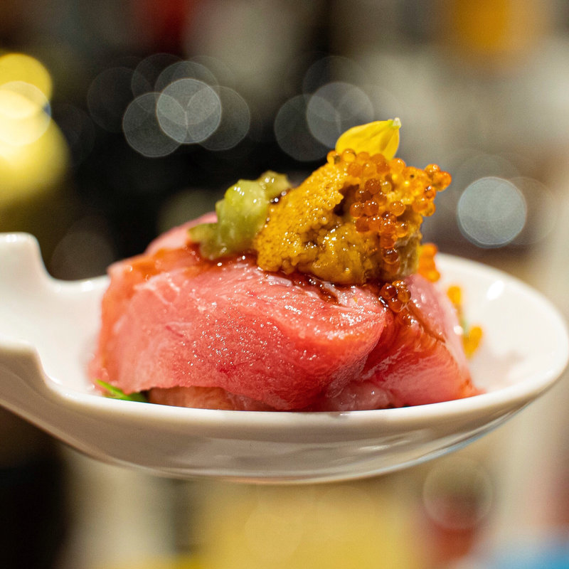 豪華!!うにトロ(肉バル&魚バル KATSUO)