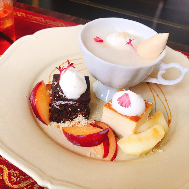 (コマグラカフェ  )