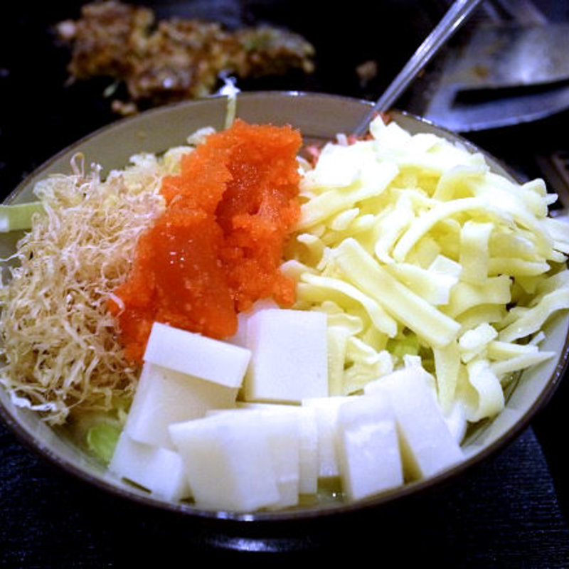 めんたいチーズもんじゃ＋もち(お好み焼き まるちゃん)