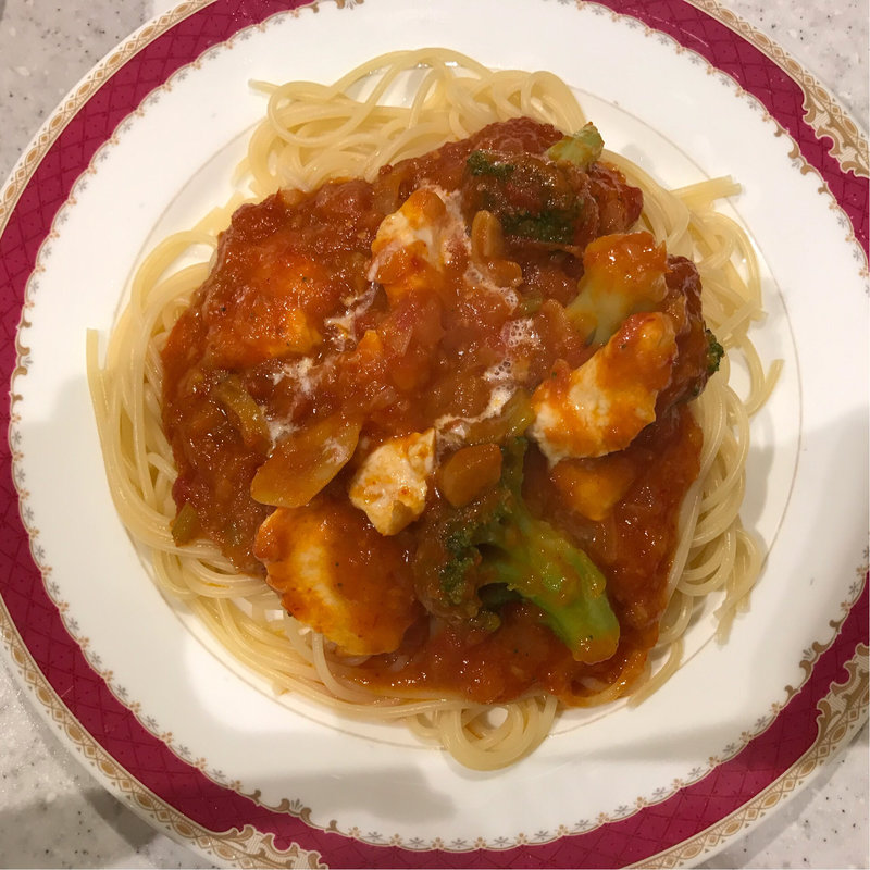 チキンとブロッコリーの唐辛子トマトソース(ハシヤ)