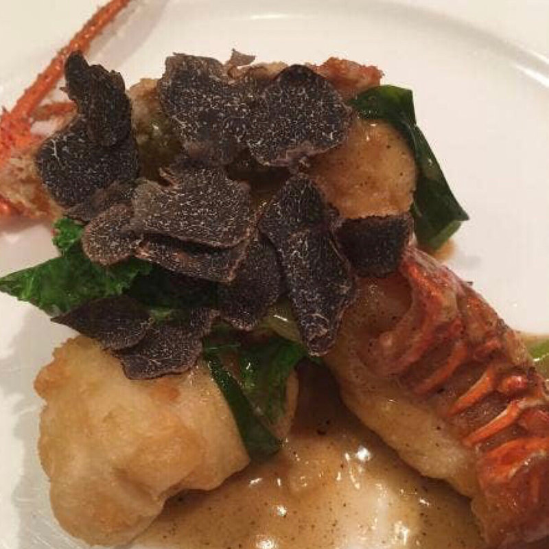 トリュフをかけた伊勢海老と白子の炒め(神田 雲林 （yun-rin カンダ ユンリン）)