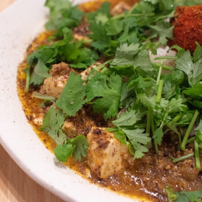 大辛麻辣豚バラキーマ+ピリ辛スパイス玉子、パクチー増量(curry phakchi(パクチー))