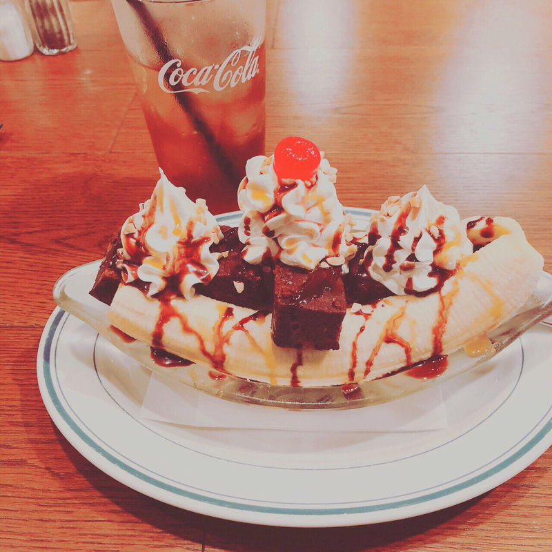 ブラウニーバナナスプリット(AMERICAN HOUSE クイーンズスクエア店)