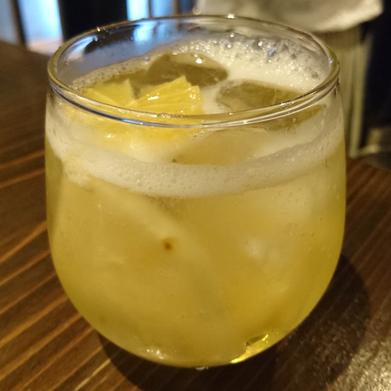 漬け込みハイボール（パイナップル）(立ち呑み あたりや食堂 東通り店)