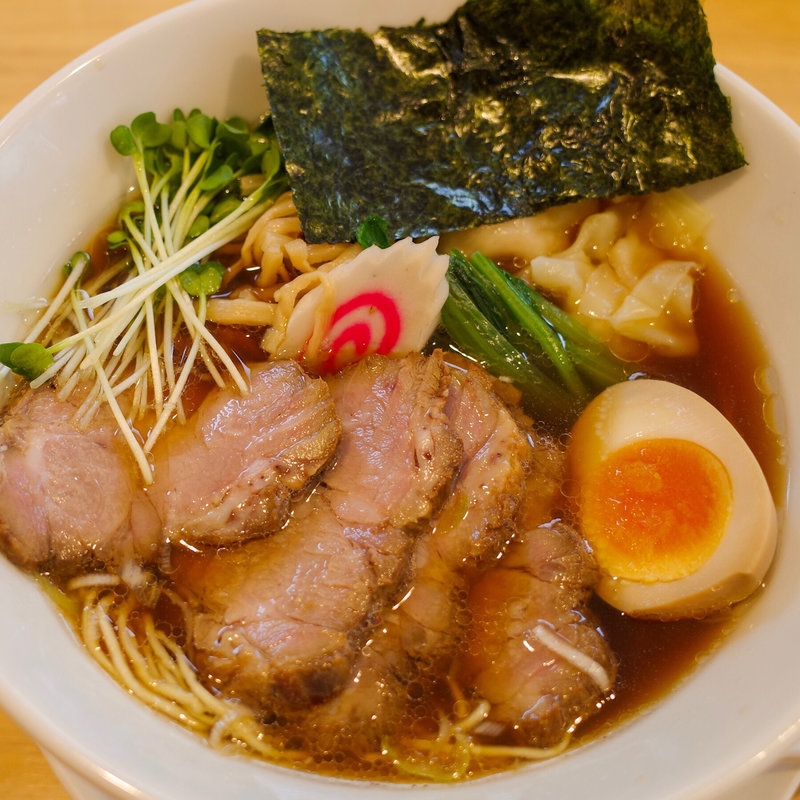 チャーシュー麺（醤油）ワンタントッピング(喜粋)