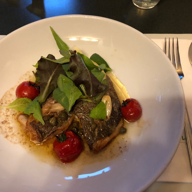 季節の白身魚のムニエル　ブラウンバターソース(山のレストラン)