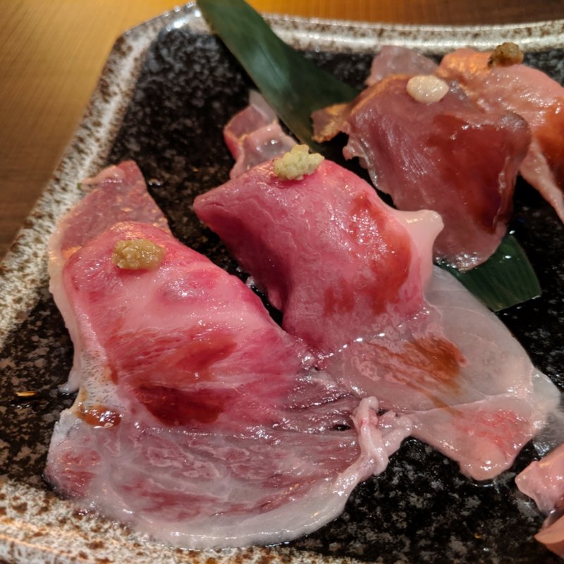 炙り肉寿司4種盛り合わせ(すき焼き・牛タン いぶり 神田店)