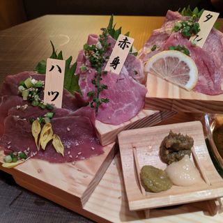肉刺し3種盛り合わせ(すき焼き・牛タン いぶり 神田店)