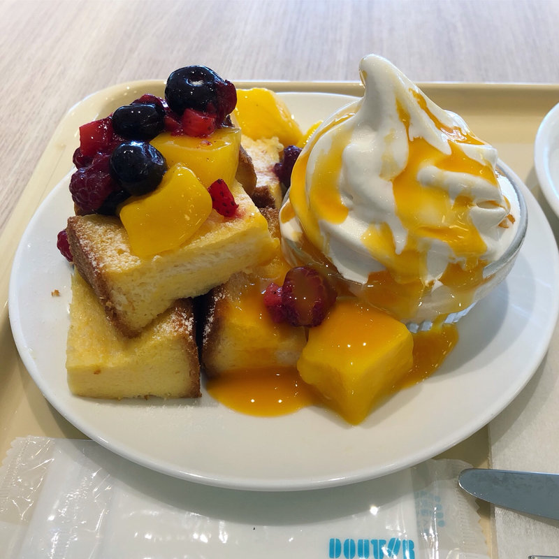 フレンチトースト マンゴー&ミックスベリー（期間限定）(ドトールコーヒーショップ コーチャンフォー若葉台店)