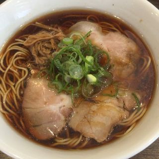 醤油ラーメン(かしわぎ)