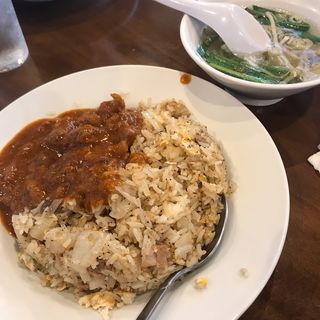 激辛 牛スジカレーチャーハン(台北飯店 （タイペイハンテン）)