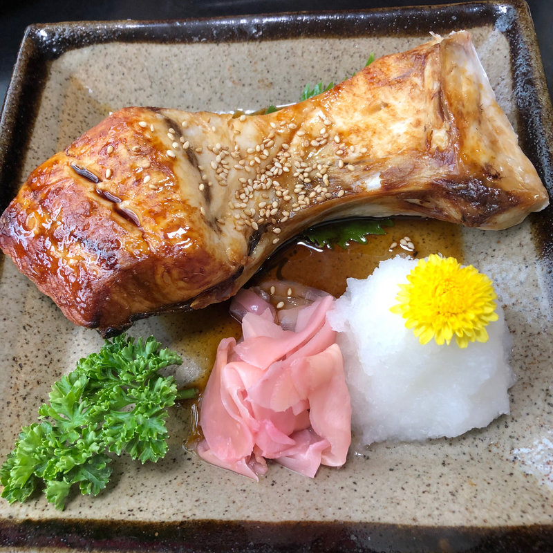 鰤の照り焼き(ひげでん 本店)