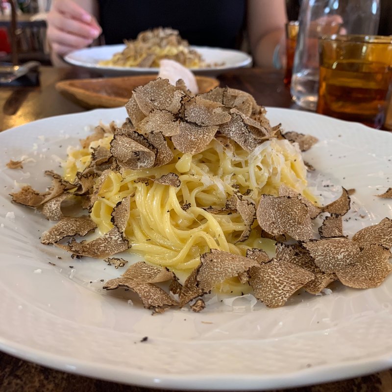 黒トリュフをかけたタヤリン(MONTE （モンテ）)