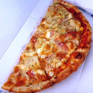 ジャーマントリオ（ハーフ）(Pizza Olive)