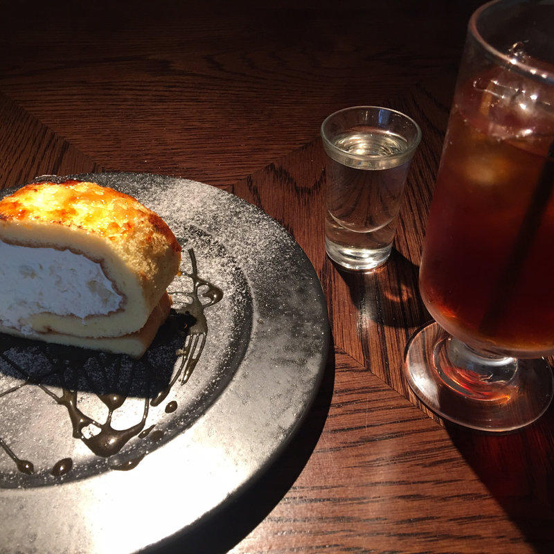 ロールケーキセット(カフェ BAMBOOHOUSE)