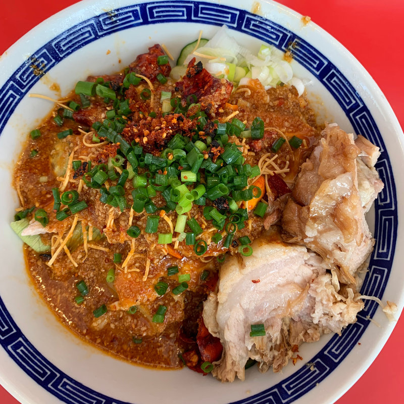 よだれ鶏の冷やし中華(ジャンプ)