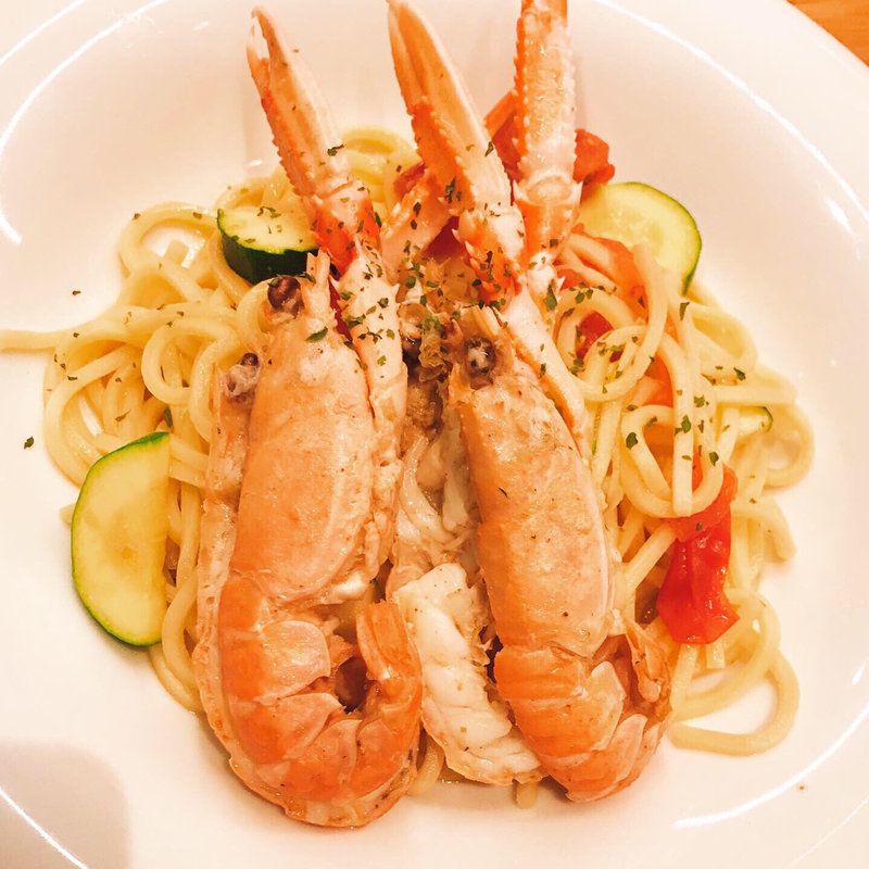 手長エビとズッキーニのオイルパスタ(ウォルプタス 東京駅グランルーフ店 （VOLPUTAS）)