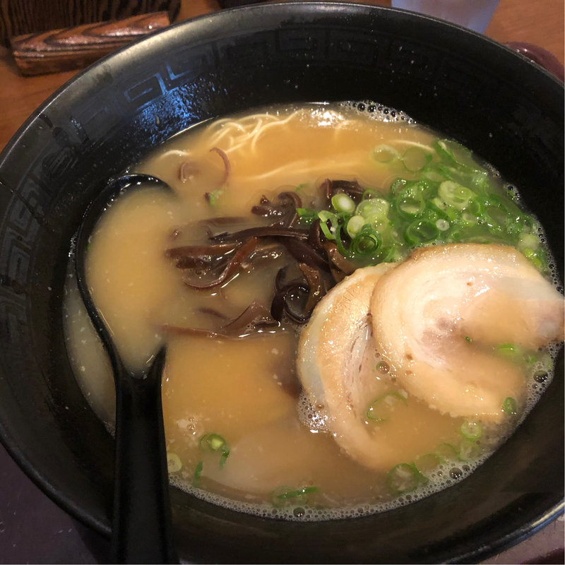 ラーメン(めん吉 筑紫口ビル店 （めんきち）)